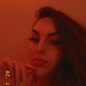 Meet your Posher, Alexis